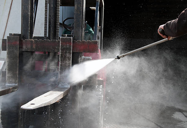 Best Local Pressure Washing Services  in Alderwood Manor, WA