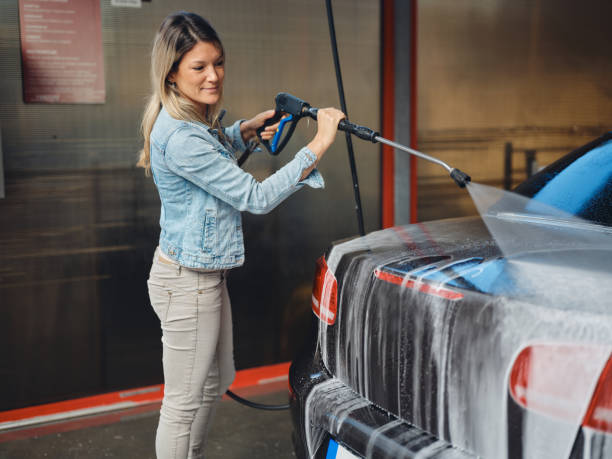 Best Roof Power Washing Services  in Alderwood Manor, WA